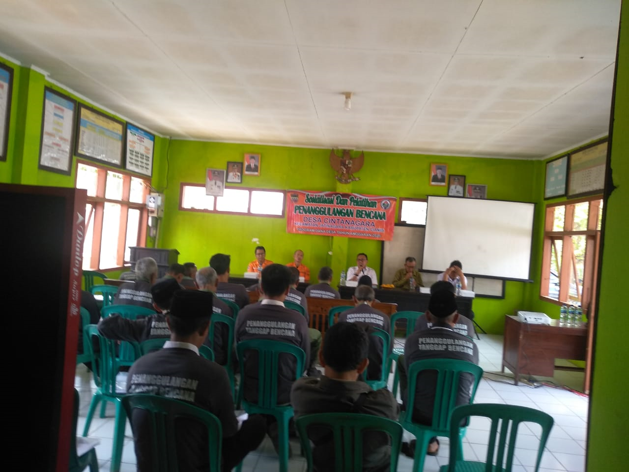 SOSIALISASI DAN PELATIHAN PENANGGULANGAN BENCANA